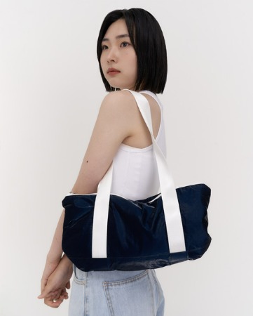 yoonseul shoulder bag (navy)